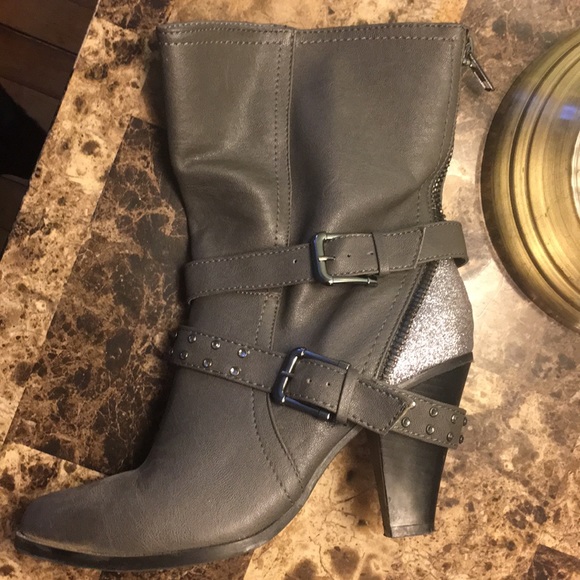 Booties - Picture 3 of 5